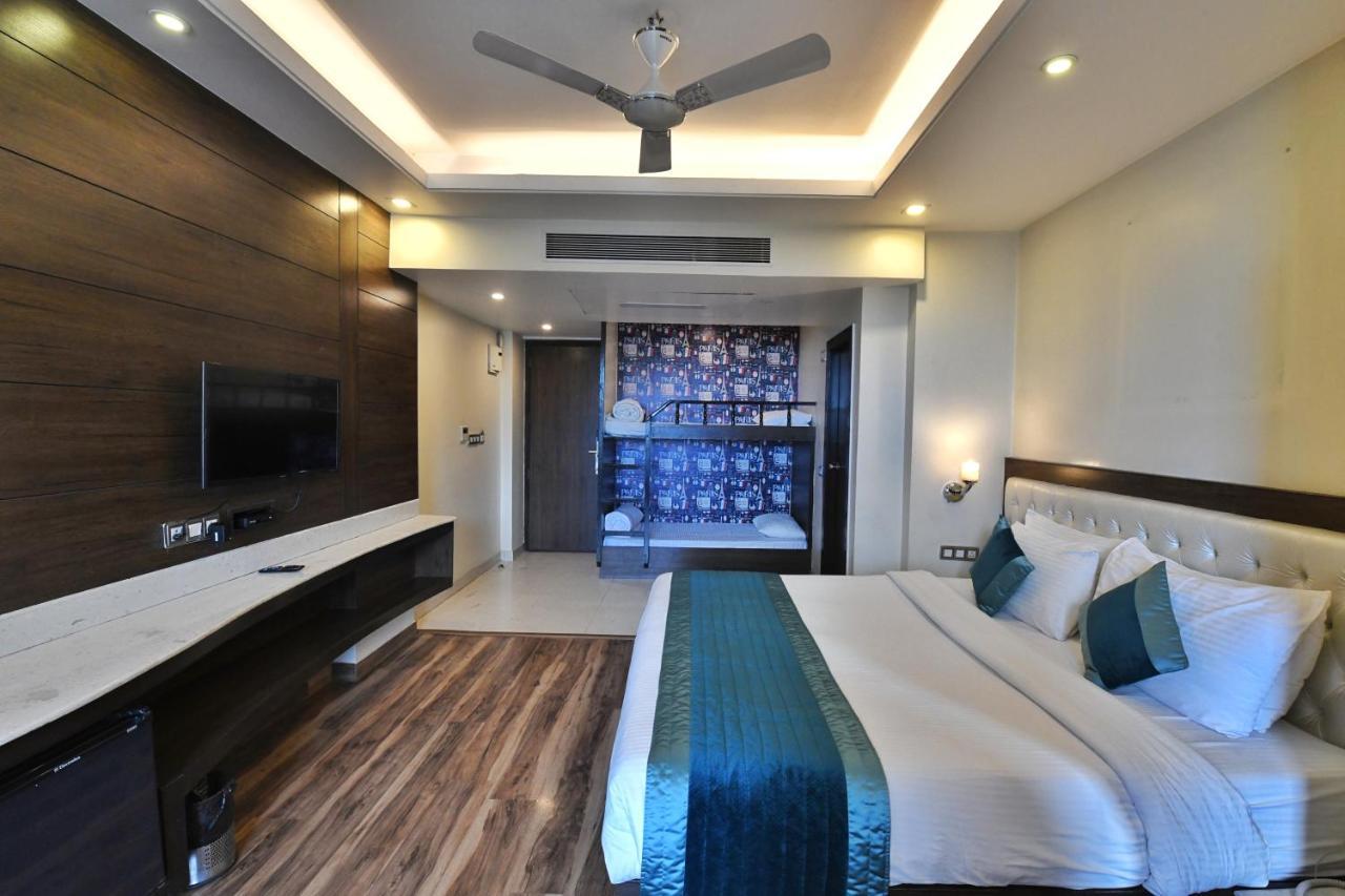 The Cedar Grand Hotel And Spa Shimla Bilik gambar